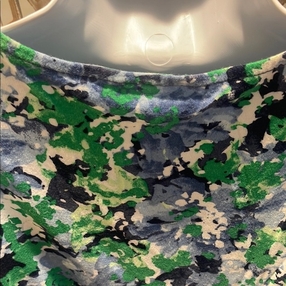 Croft & Barrow Floral Sleeveless Top - Blue and Green Size M - Picture 7 of 11